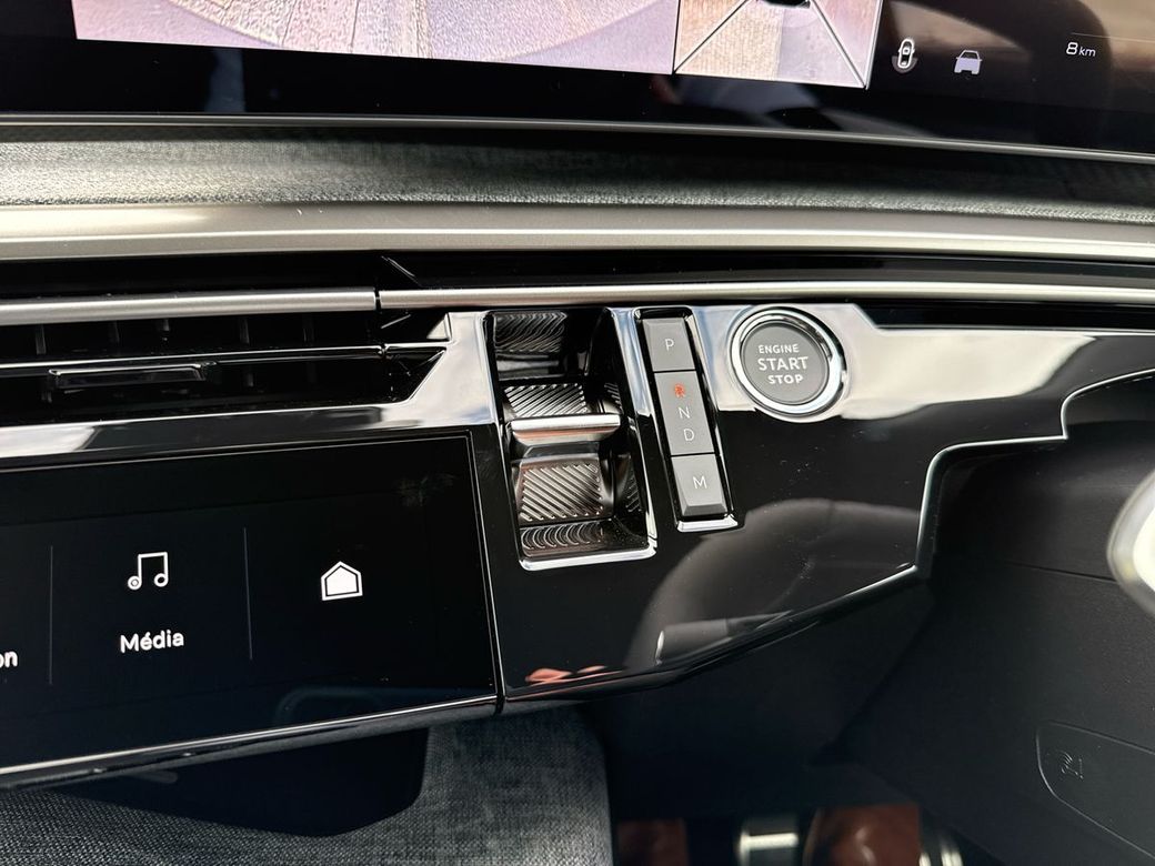 2025 Peugeot 5008