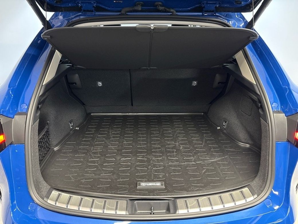 2025 Lexus NX 450H+