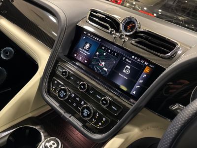 2025 Bentley Bentayga