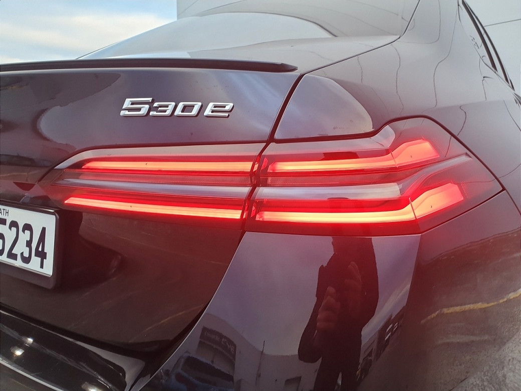2025 BMW 530