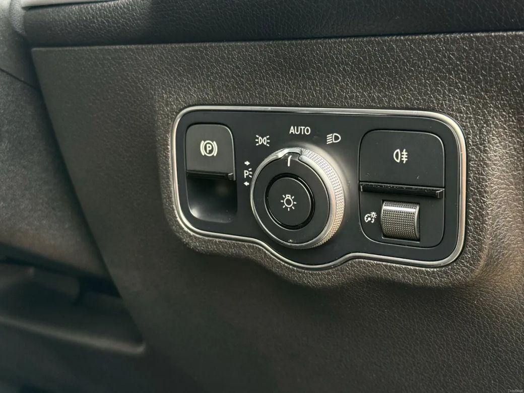 2020 Mercedes-Benz GLB Class