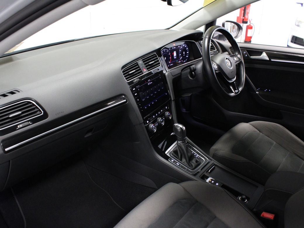 2018 Volkswagen Golf