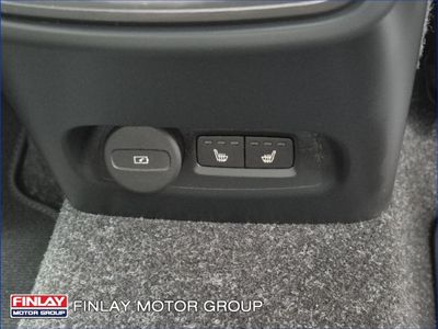 2025 Volvo EX40