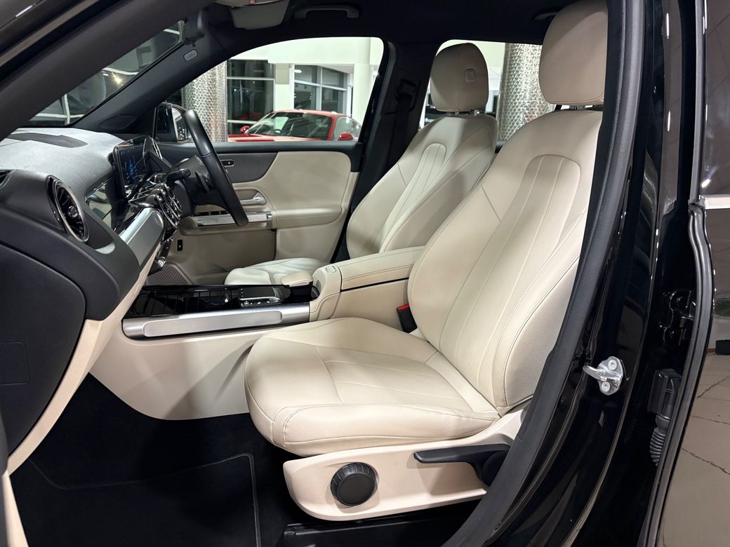 2023 Mercedes-Benz GLB Class