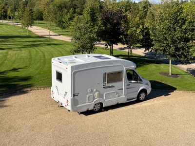 2010 AUTOSLEEPER  DEVON LOW PROFILE R.H.D AUTOMATIC 