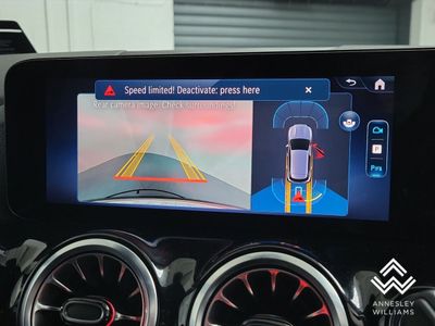 2025 Mercedes-Benz GLA Class