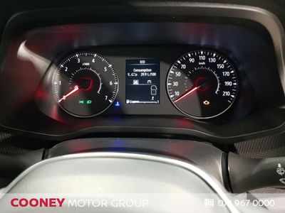 2025 Nissan Primastar