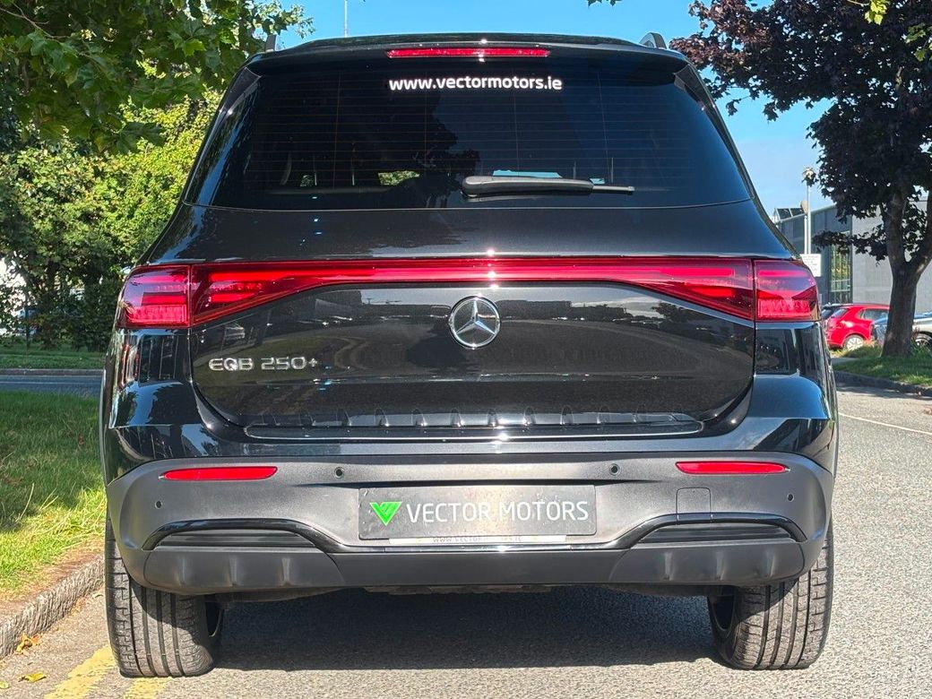 2025 Mercedes-Benz EQB