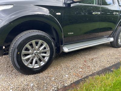 2016 Mitsubishi L200