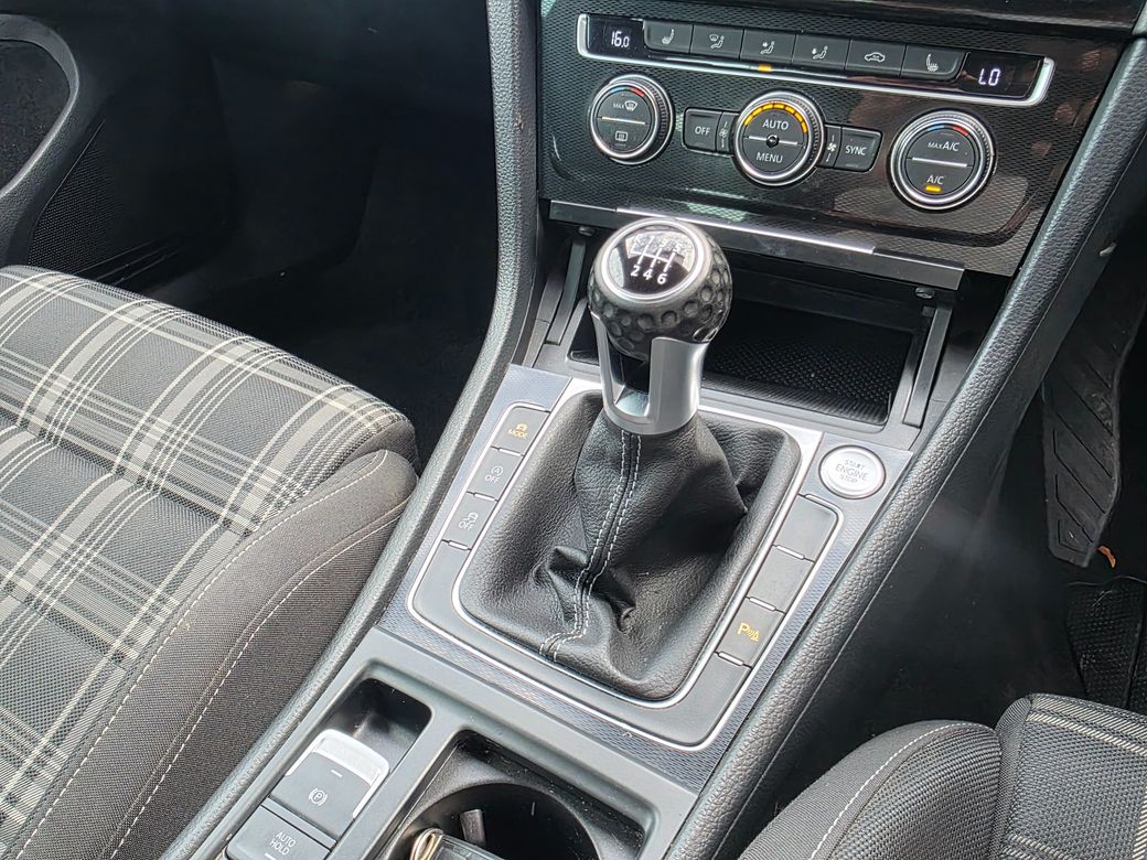 2016 Volkswagen Golf