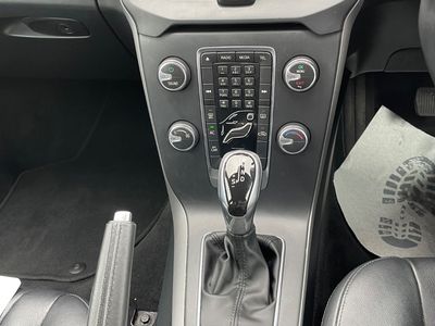 2015 Volvo V40