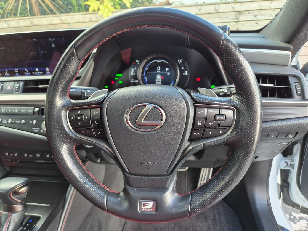 2021 Lexus ES 300h