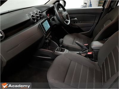 2023 Dacia Duster