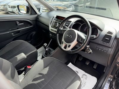 2017 Kia Venga