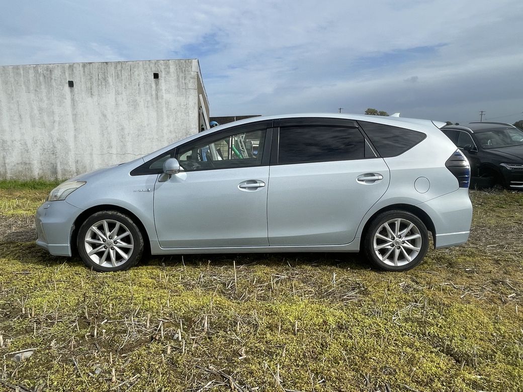 2013 Toyota Prius Alpha
