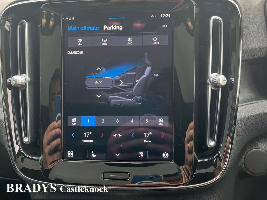 2023 Volvo C40