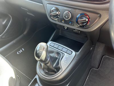 2022 Hyundai i10