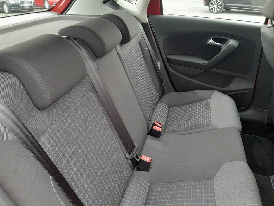 2016 Volkswagen Polo