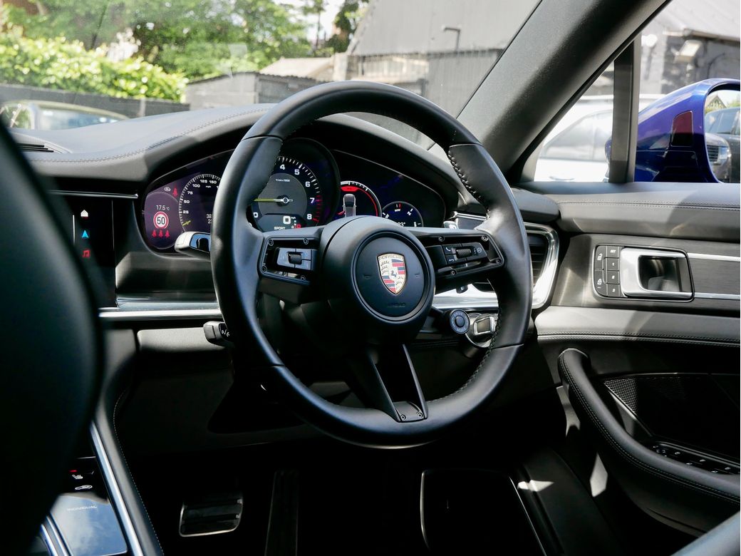 2024 Porsche Panamera