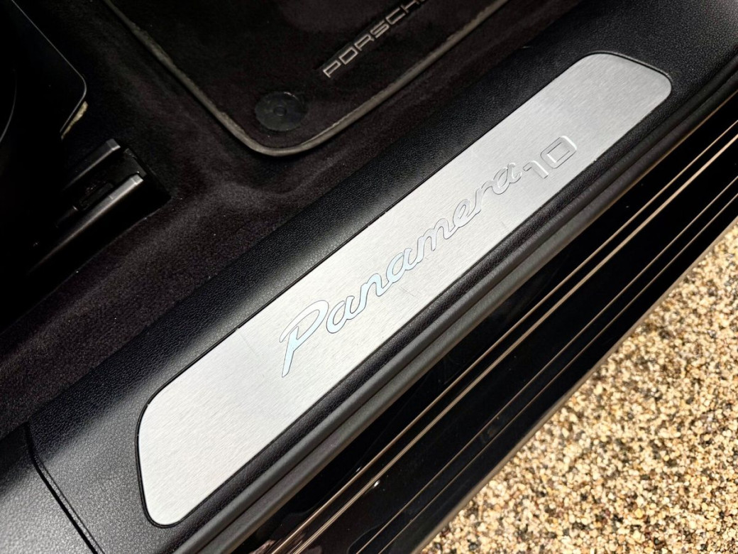 2020 Porsche Panamera