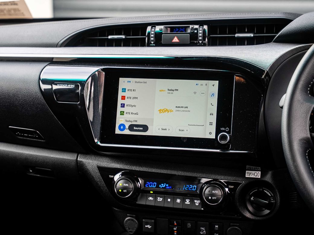 2025 Toyota Hilux
