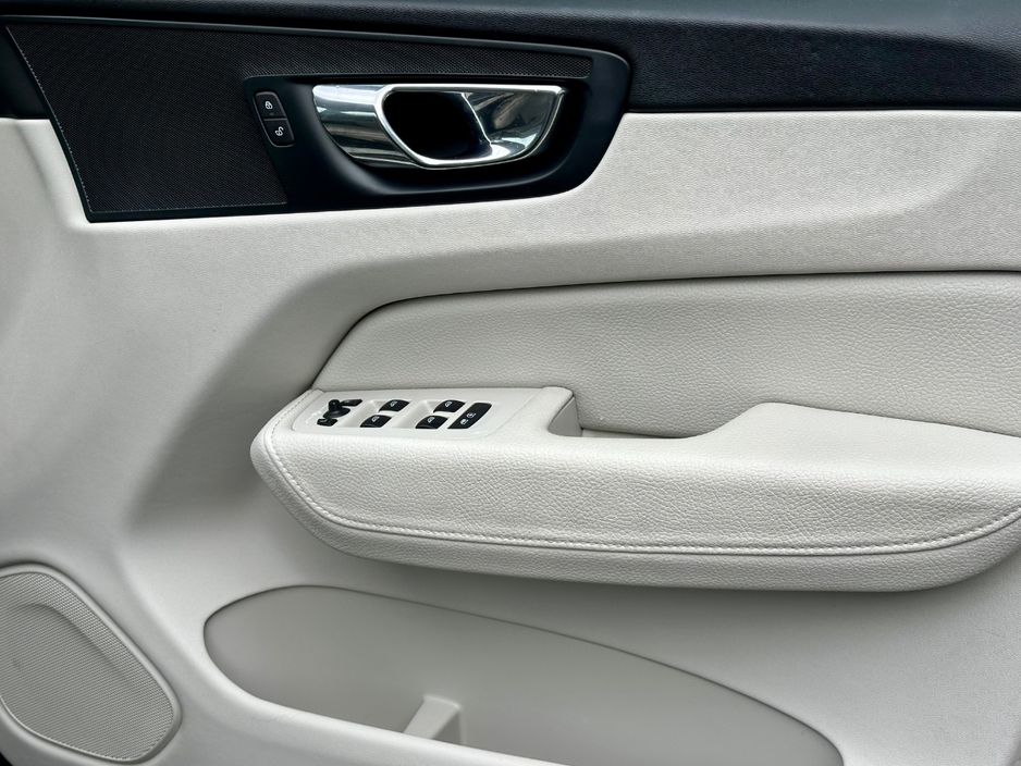 2017 Volvo XC60