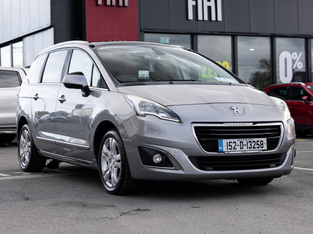 2015 Peugeot 5008