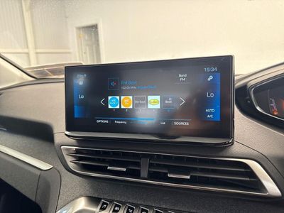 2022 Peugeot 5008