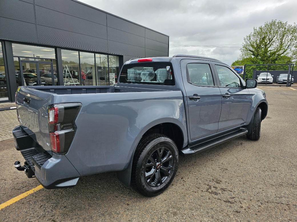 2025 Isuzu D-MAX