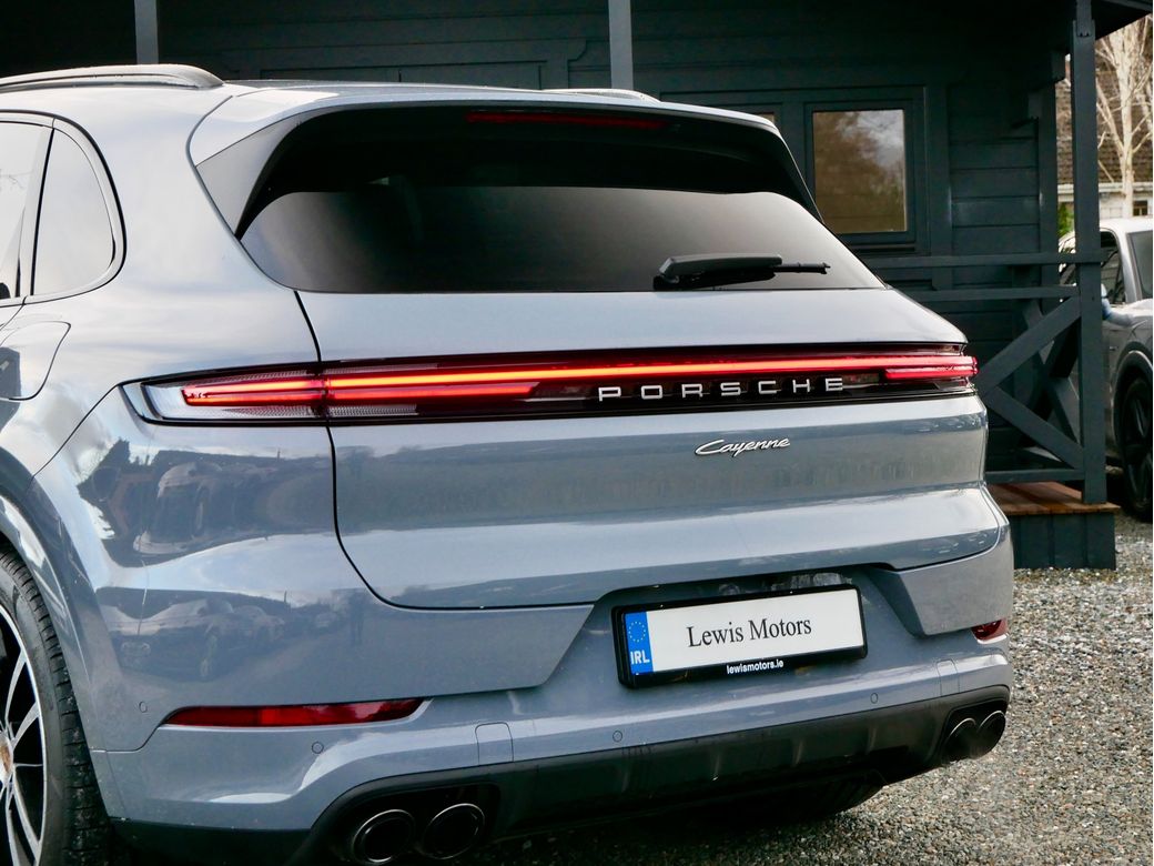 2025 Porsche Cayenne