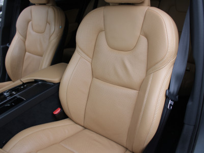 2021 Volvo V90 Cross Country