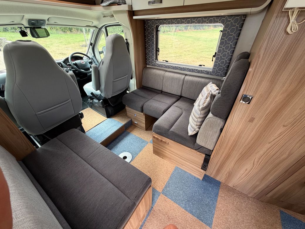 2017 SWIFT ESCAPE 684 LOW PROFILE R.H.D
