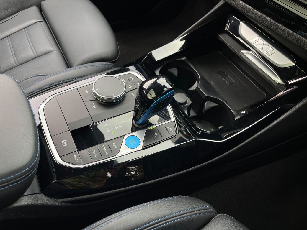 2022 BMW iX3