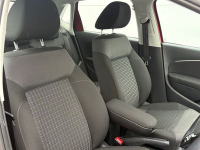 2016 Volkswagen Polo