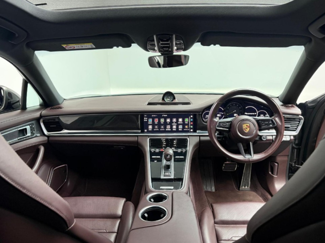2022 Porsche Panamera