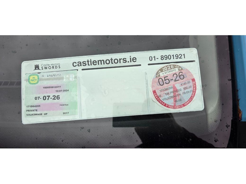 2017 Volkswagen up!