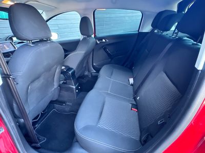 2016 Peugeot 208
