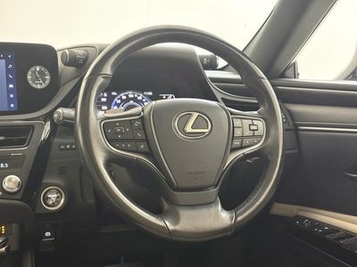 2023 Lexus ES 300h