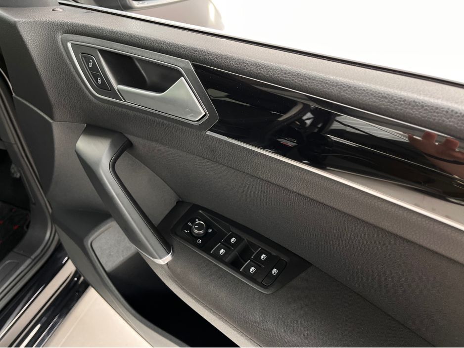 2016 Volkswagen Touran