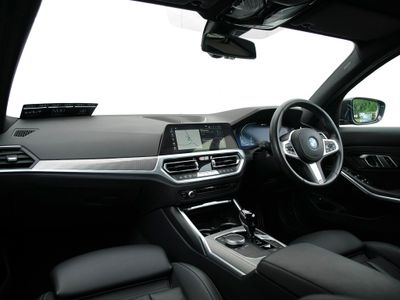 2022 BMW 330