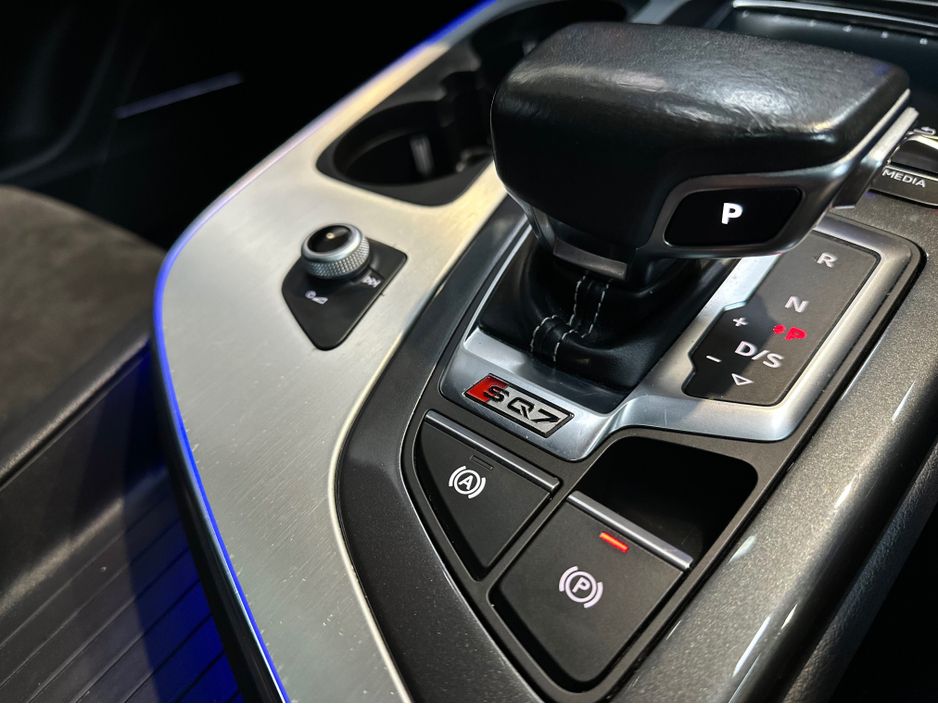 2017 Audi SQ7