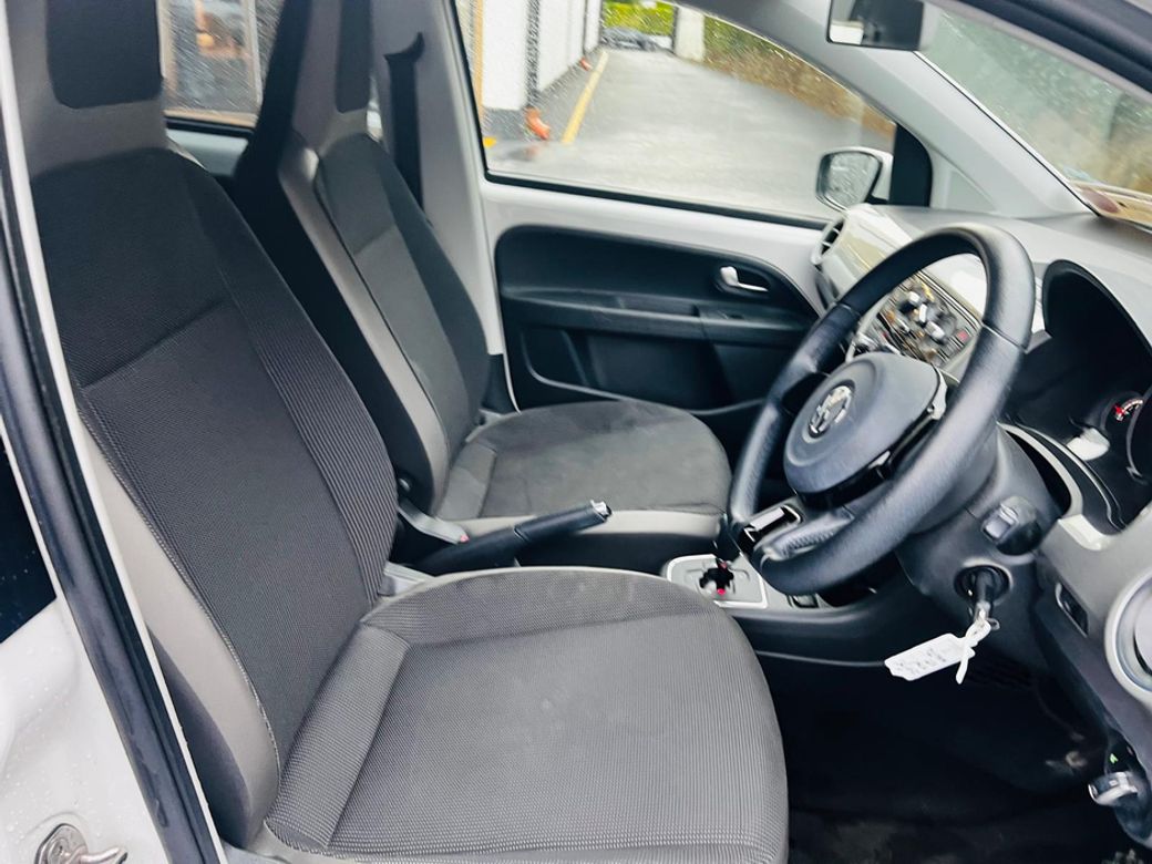 2015 Volkswagen up!