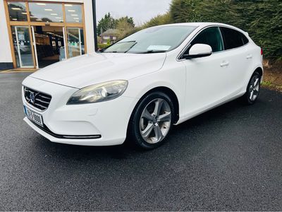 2015 Volvo V40