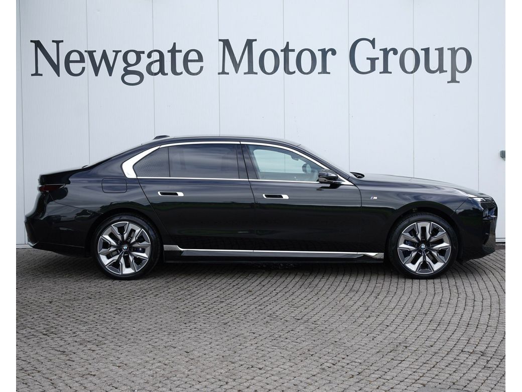 2024 BMW i7