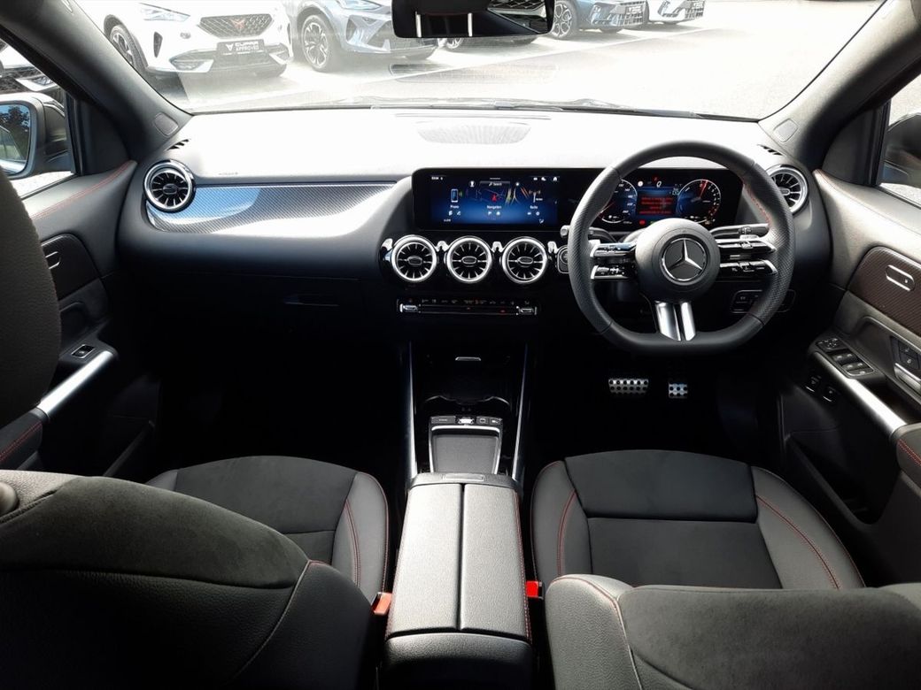 2025 Mercedes-Benz GLA Class