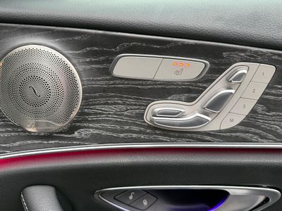 2022 Mercedes-Benz E 220