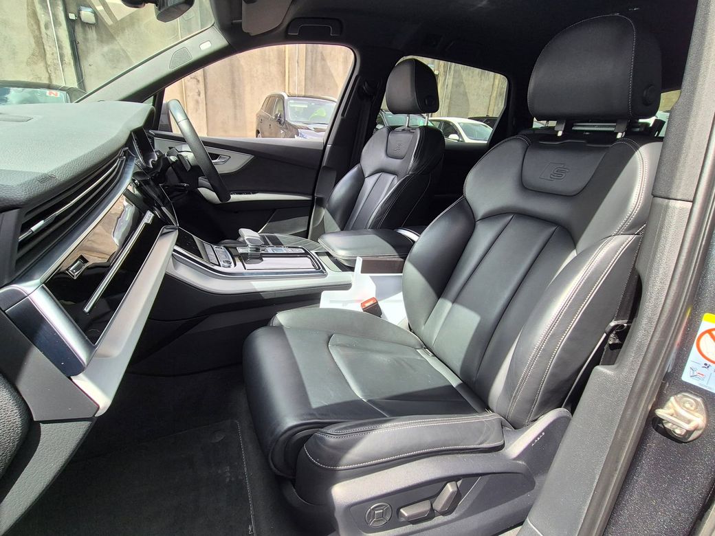 2021 Audi Q7