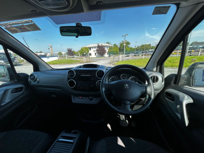 2017 Peugeot Partner Tepee