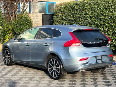 2017 Volvo V40