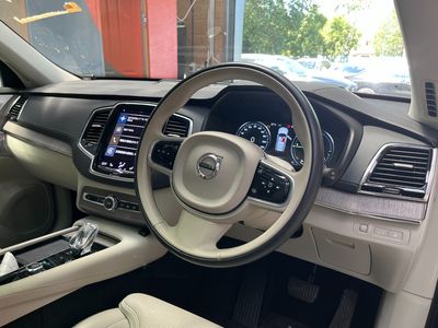 2022 Volvo XC90